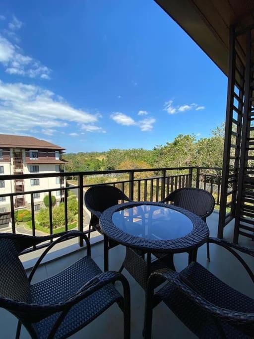 Anvaya Cove Penthouse Unit 10-2 Br. Apartamento Morong  Exterior foto
